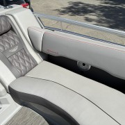2020 Bennington 22RTFB Pontoon Boat